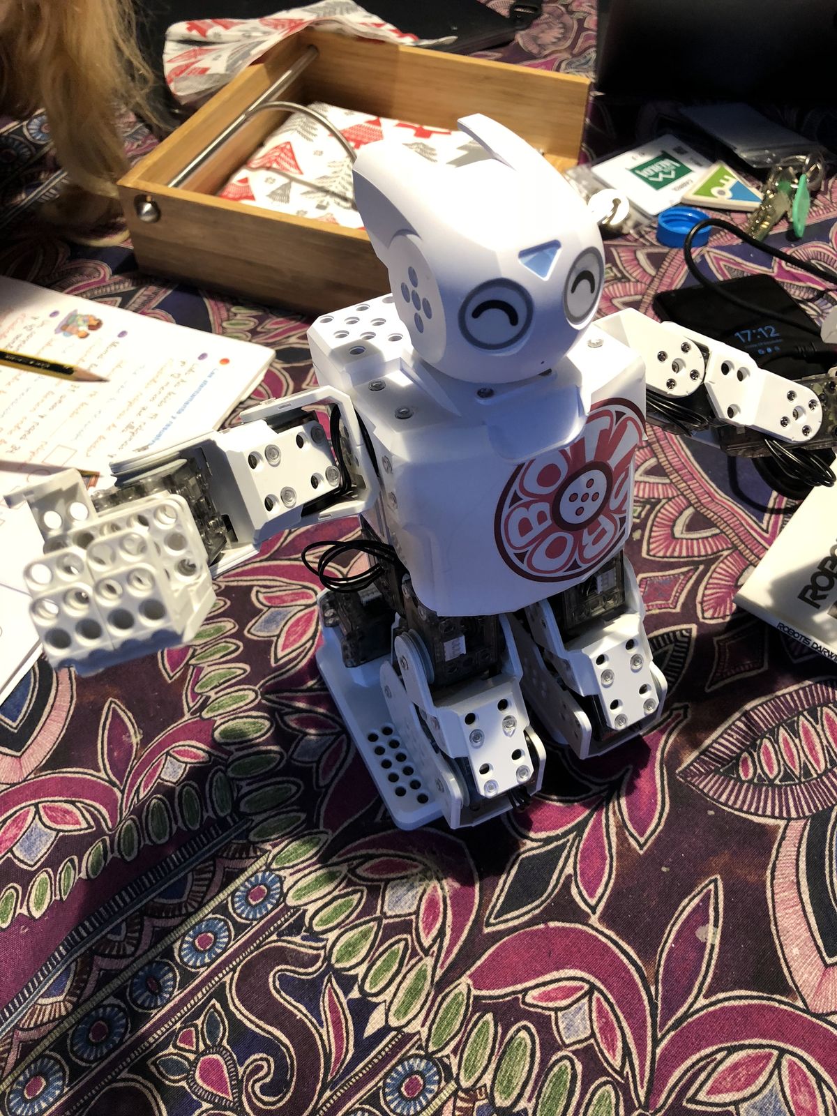 The finished Darwin Mini standing on the table